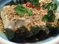 -老佛爷·铜炉炭火蛙锅(海州吾悦店)