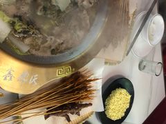 -鑫郭氏·南昌20年大排档·小龙虾羊蝎子(潮阳里店)