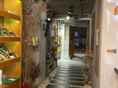 -泰·菩提树下[泰式按摩x精油SPAx肩颈头疗](新景店)