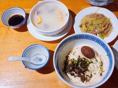 -沪西老弄堂面馆(定西路店)