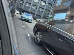 -漕河泾街道图书馆(漕河泾社区文化活动中心店)