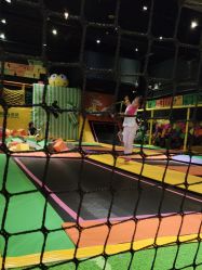 -蹦蹦跳跳(新奥购物中心店)