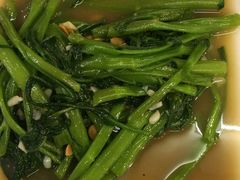 -J Daeng Seafood