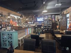 -SISTERS BAR RESTAURANT川意酒馆(嘉善老市H楼店)
