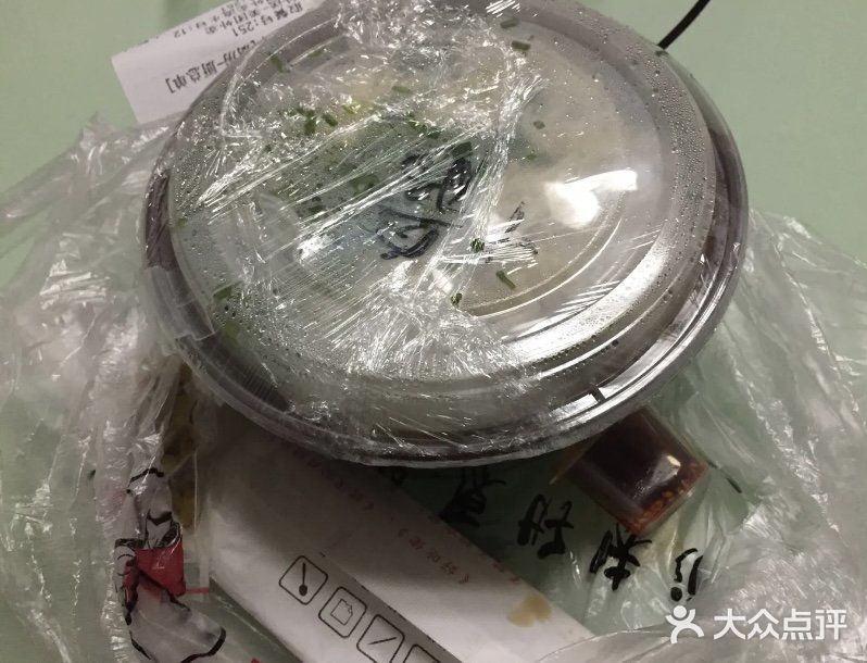 鲁磨路南三门鸭血粉丝