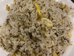 酸菜蛋炒饭-湘肠香火锅店(团结湖店)