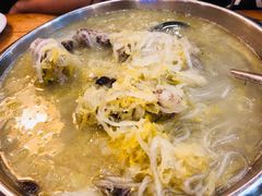 大骨头炖酸菜-东北农家小院(定西路店)