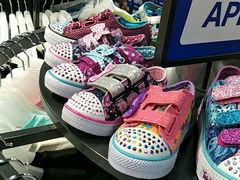 -TIMES CITY OUTLETS 时代·城市·奥特莱斯(上海国际时尚中心店)