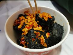 臭豆腐-黑色经典臭豆腐·湖南特产(步行街店)
