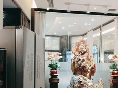-醉辉皇上海之巅(上海中心大厦店)