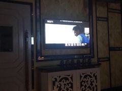 -欢乐迪KTV(南坪上海城店)