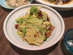 -港丽餐厅(正大店)