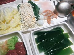 -海底捞火锅鲜切牛肉主题店(长寿路店)