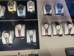 -亨吉利世界名表中心(华润万象城店)