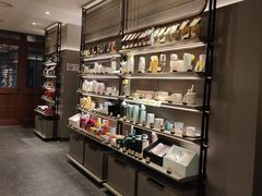 -星巴克臻选(上海今潮8弄店)