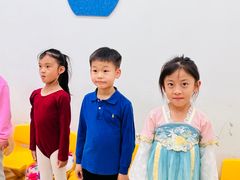 -蓝话筒·少儿成人演讲口才·主持朗诵·戏剧表演(大华第一坊店)