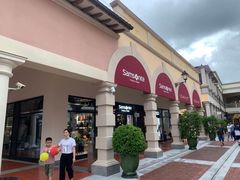 -佛罗伦萨小镇广佛名品奥特莱斯(疏港路店)