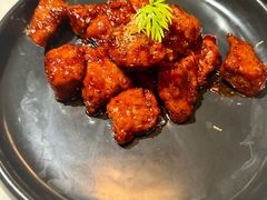 红酒泡沫牛仔粒-荟廷·晶萃(陆家嘴尚悦湾店)