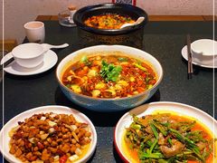 -万重锦·人文川菜馆(骡马市店)