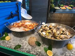 海鲜-松山湖凯悦酒店·Café自助餐厅·周末火舞秀表演