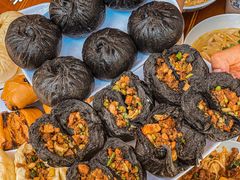 -李与白包子铺(桐梓林店)