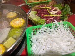 -潮汕·草根牛肉档(上海荟聚城市集市店)