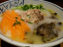 鸡汤米线-云海肴·汽锅鸡·云南代表菜(天山百盛优客店)