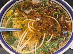 -云阿蛮云南生烫牛肉米线(奉贤路店)