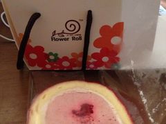 红粉卷卷-花花卷卷·鲜食蛋糕(静安久光百货店)