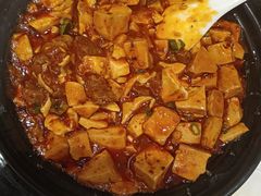 麻婆豆腐烧牛腩-飞鹿餐饮·陕南菜(北关店)