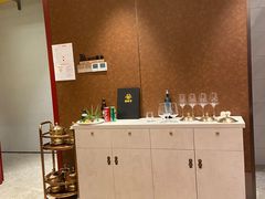-鼎泰亨·海鲜牛肉餐厅(滨江店)