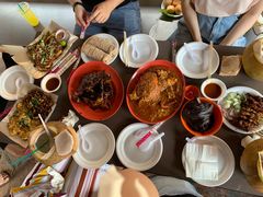 -东海岸人工湖美食村