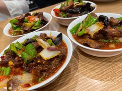 -歹歹的加个面过油肉拌面
