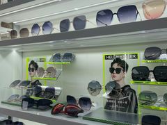 -潘多拉眼镜·蔡司依视路明月(潘家园店)