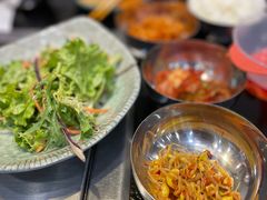 -臻牛烤肉