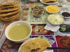 -李连贵酒家熏肉大饼(昆明街店)