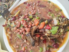 -覃记海鲜美食餐厅