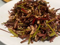 鲜猴腿炒肉丝-吉林省林业宾馆-餐厅