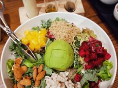 牛油果沙拉-小大董·烤鸭(王府井apm店)