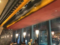 -雍容荟帝王蟹活龙虾展台自助(IFS黑金店)