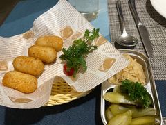 -又见马甲M8融合西餐厅(体育中心店)