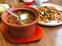 -有红鸡毛店·川菜(建设路店)