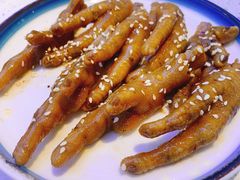 抓钱爪-蛙鱼潭美蛙鱼头火锅(解放碑瑞富广场店)
