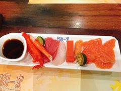 -四海一家自助餐(益田假日广场店)