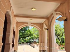 -香港大学