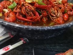 -扒虾小妹儿麻辣海鲜(宏图街店)