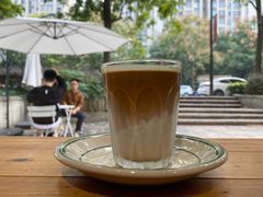 澳白-COTTON CAFE(德信·中外公寓店)