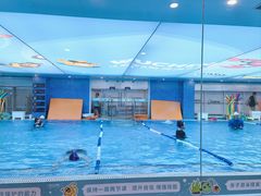 -戊辰亲子游泳俱乐部