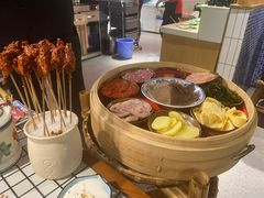 -山悦里 山野·鲜火锅(罗斯福广场店)