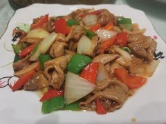 溜肥肠-三棵饭店